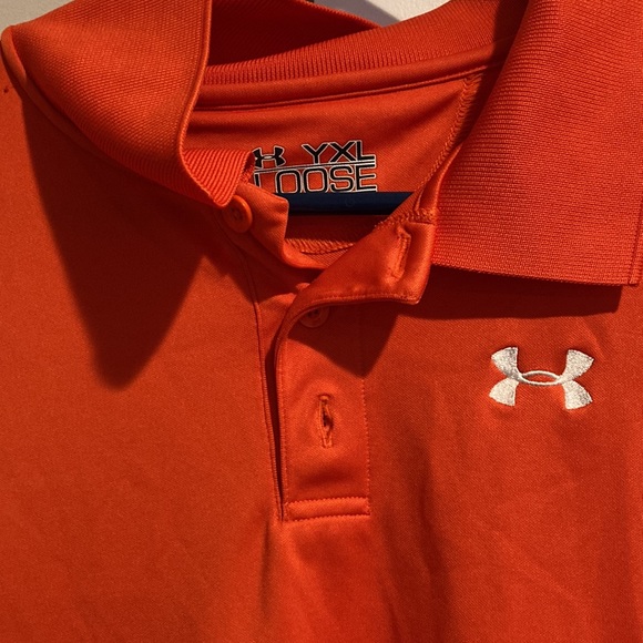 ❌SOLD on MERCARI❌ Under Armour Boys Shirt - Picture 3 of 6